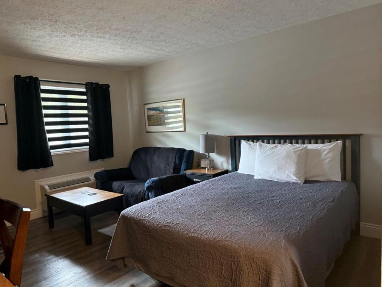 Auberge Micky Inc Edmundston Exterior foto